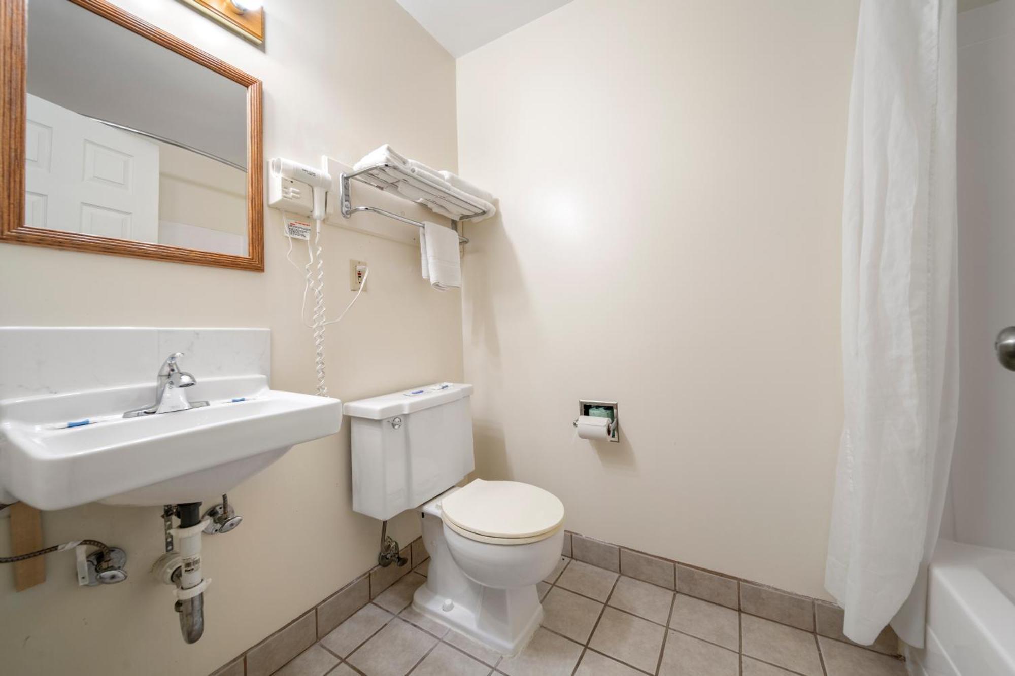 Thumb Heritage Inn Sandusky Zimmer foto